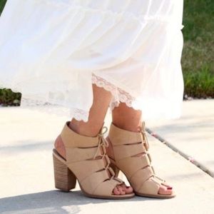 HINGE “Drea” Block Heel Sandal- In Suede Camel